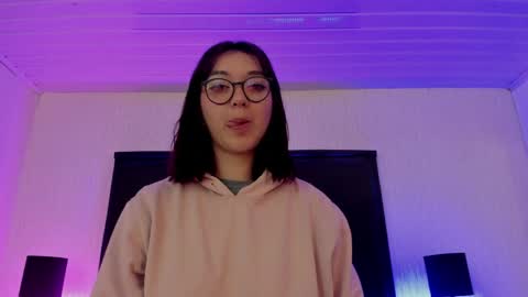 Snapshot of lilithbluum chatting on 04/05/26, 11:29 LilithBluum online show from 04/05/26, 11:29