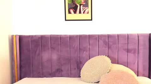 Lily online show from 02/14/25, 03:58