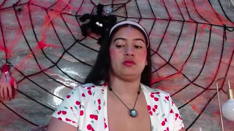 lilithcb_ online show from 10/25/25, 11:21