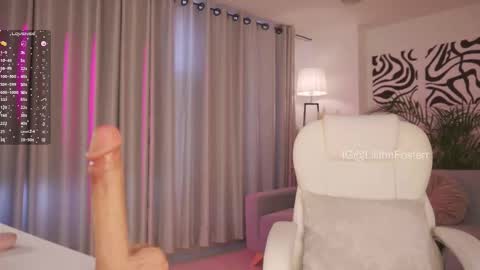 Lili  online show from 03/19/26, 08:57