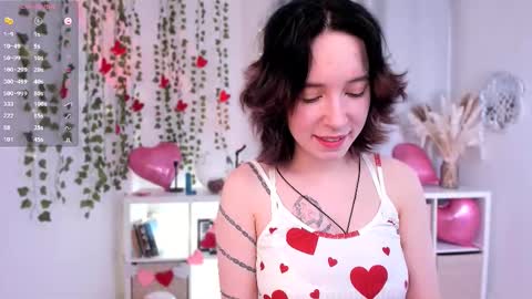 Snapshot of lilithlunna chatting on 02/14/25, 04:31 Lilith online show from 02/14/25, 04:31