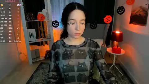 Snapshot of lilithlunna chatting on 11/02/25, 09:50 Lilith online show from 11/02/25, 09:50