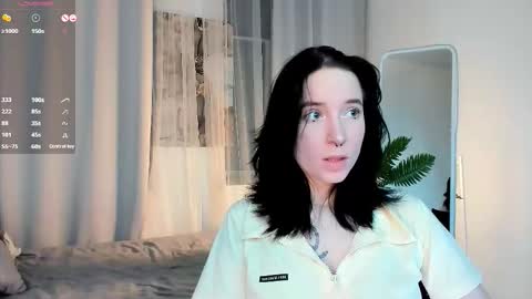 Snapshot of lilithlunna chatting on 11/13/25, 12:59 Lilith online show from 11/13/25, 12:59