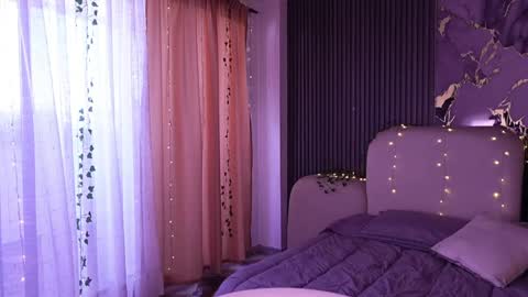 Snapshot of lilithluxor_ chatting on 03/31/26, 12:49 Lilith online show from 03/31/26, 12:49