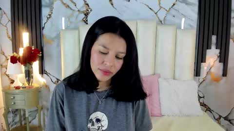 Lilith  online show from 12/04/25, 05:06