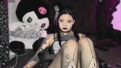 Snapshot of lilithmoon666 chatting on 09/13/25, 02:33 online show from 09/13/25, 02:33