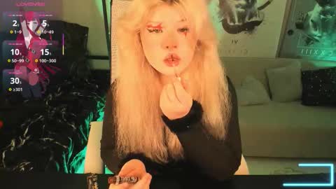 LilithNelson online show from 10/23/25, 08:40