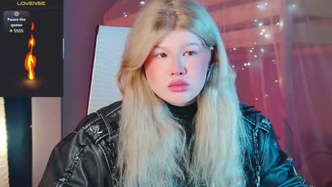 LilithNelson online show from 04/19/26, 03:39