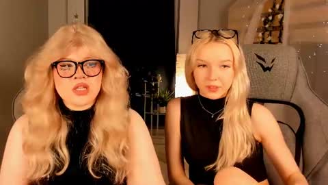 Snapshot of lilithnelson chatting on 06/27/26, 12:22 LilithNelson online show from 06/27/26, 12:22