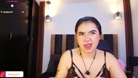 Snapshot of lilithnyx_x chatting on 05/23/26, 02:43 lilithnyx_x online show from 05/23/26, 02:43
