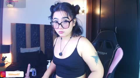 Snapshot of lilithnyx_x chatting on 05/27/26, 03:53 lilithnyx_x online show from 05/27/26, 03:53