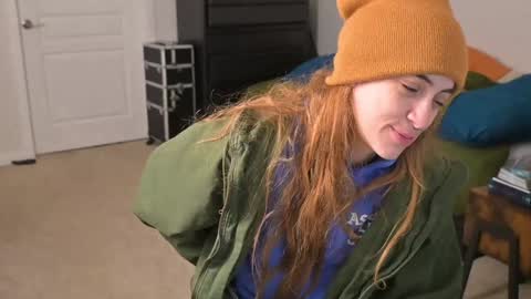 Snapshot of lilithoftrees chatting on 12/28/24, 02:21 L online show from 12/28/24, 02:21