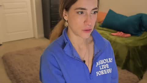 Snapshot of lilithoftrees chatting on 02/14/25, 01:40 L online show from 02/14/25, 01:40