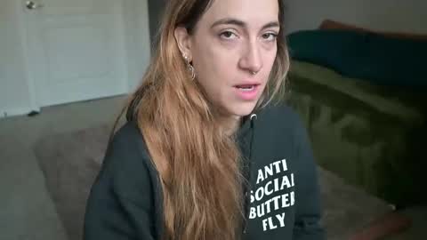 Snapshot of lilithoftrees chatting on 02/22/25, 02:41 L online show from 02/22/25, 02:41