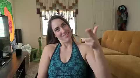 Snapshot of lilithoftrees chatting on 09/19/25, 04:51 L online show from 09/19/25, 04:51