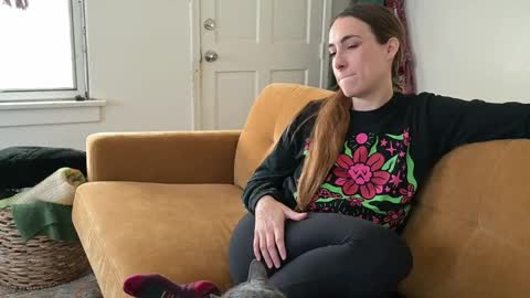 Snapshot of lilithoftrees chatting on 10/28/25, 04:42 L online show from 10/28/25, 04:42