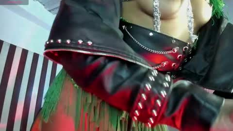 Snapshot of lilithsabeth chatting on 10/16/25, 09:38 lilithsabeth online show from 10/16/25, 09:38