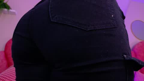 lilithsmith__ online show from 11/17/25, 11:38