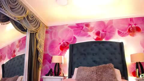 Lilith Snoop online show from 11/13/25, 03:11