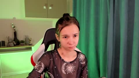 lilithstrangfor online show from 12/16/24, 04:55