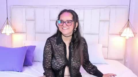 Snapshot of lilithvalmare chatting on 09/09/25, 02:55 Lilith online show from 09/09/25, 02:55