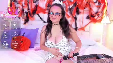 Snapshot of lilithvalmare chatting on 10/16/25, 03:18 Lilith online show from 10/16/25, 03:18