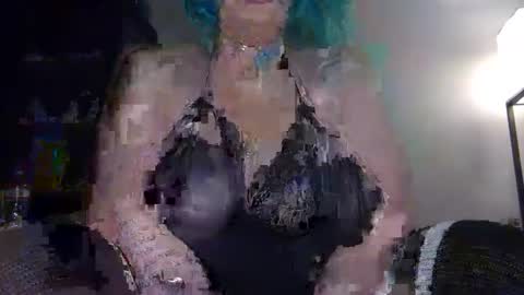 Lilith Vanity Vierra online show from 10/18/25, 06:26