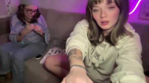 lilldaddysgirl online show from 01/09/26, 04:37