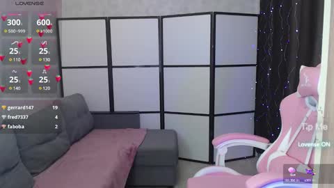 Lillian online show from 03/03/25, 10:17