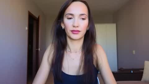 Lillian online show from 10/04/25, 11:08