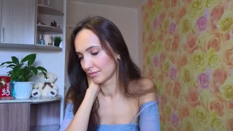 Lillian online show from 11/13/25, 06:12