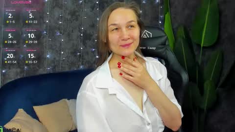 lillian_white1 online show from 02/07/26, 12:58