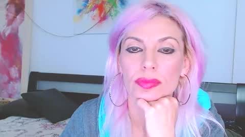 Lara online show from 03/04/25, 09:54