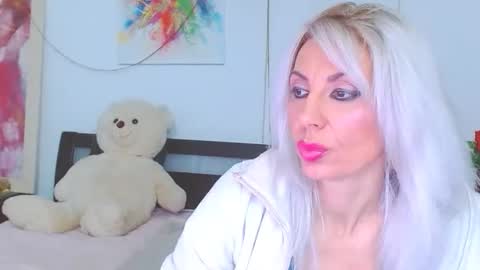 Lara online show from 02/14/26, 07:21