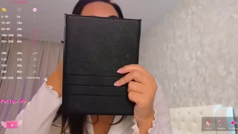 Lara Angel online show from 11/20/25, 03:39