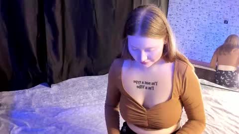 lillie_berry online show from 10/02/25, 05:14