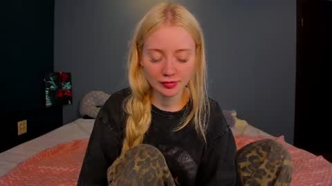 lillie_berry online show from 07/12/26, 05:09