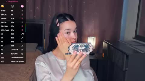 Celina Lillie online show from 02/05/26, 09:36