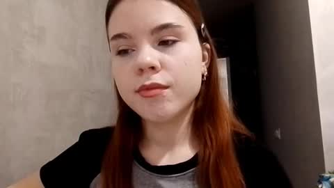 Snapshot of lilliestarcevic chatting on 12/05/25, 09:51 Lilly online show from 12/05/25, 09:51