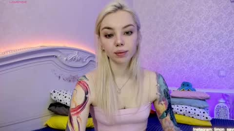 LilliMoore online show from 01/29/25, 12:12