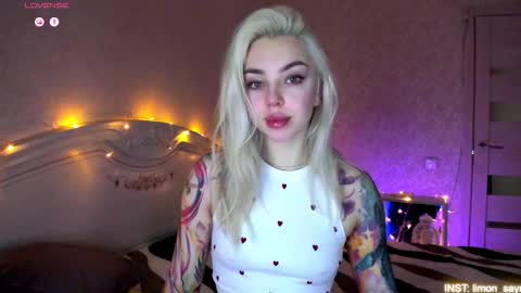 LilliMoore online show from 02/18/26, 11:01