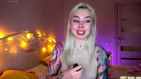 LilliMoore online show from 03/11/26, 11:33