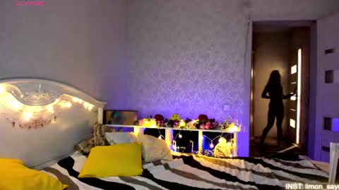 Snapshot of lillimooore chatting on 07/03/26, 11:33 LilliMoore online show from 07/03/26, 11:33