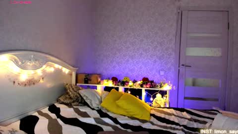 Snapshot of lillimooore chatting on 07/14/26, 12:24 LilliMoore online show from 07/14/26, 12:24