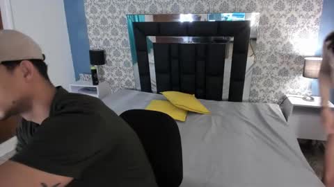 Lillith and Mike online show from 02/12/25, 06:08