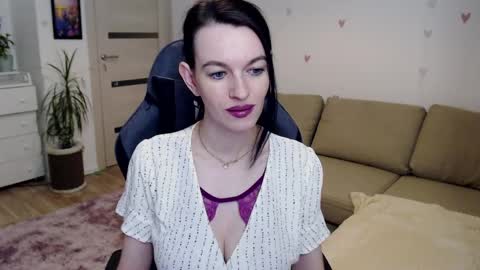 lilliyves online show from 05/31/26, 07:37