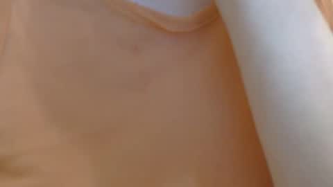 Lilu online show from 10/12/25, 08:30