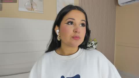 Lizeth follow me in my igimlilycute 3 online show from 05/17/26, 03:59