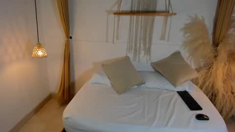 L I L L Y online show from 01/21/25, 03:21