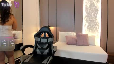 L I L L Y online show from 02/05/26, 01:05